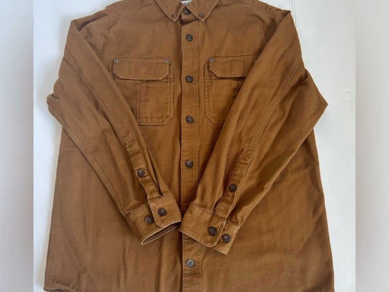 Duluth Trading Co Button down light jacket/ shirt M Relaxed fit Brown 100% cotton Has 2 front pockets with magnetic closure Has pen hole on L