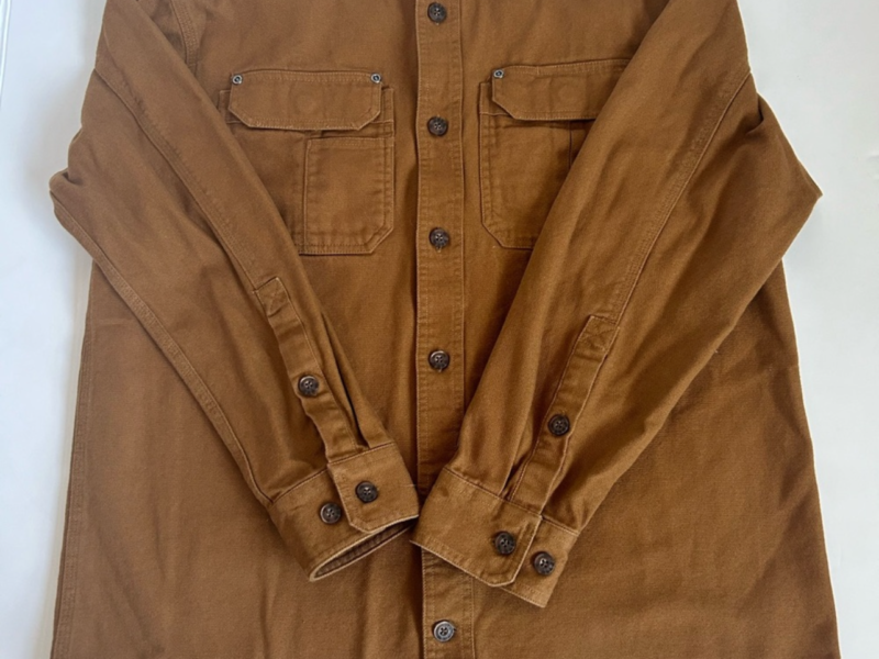 Duluth Trading Co Button down light jacket/ shirt M Relaxed fit Brown 100% cotton Has 2 front pockets with magnetic closure Has pen hole on L