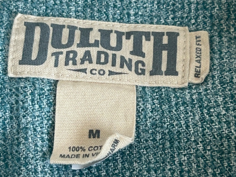 Duluth Trading Co relaxed fit long button down shirt M