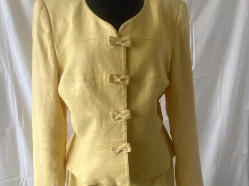 Preowned vintage Kay Unger New York Size 13 Yellow Linen Suit Dress