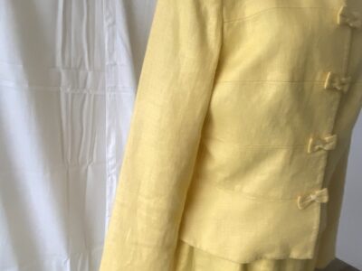 Preowned vintage Kay Unger New York Size 13 Yellow Linen Suit Dress