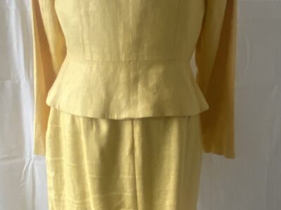 Preowned vintage Kay Unger New York Size 13 Yellow Linen Suit Dress