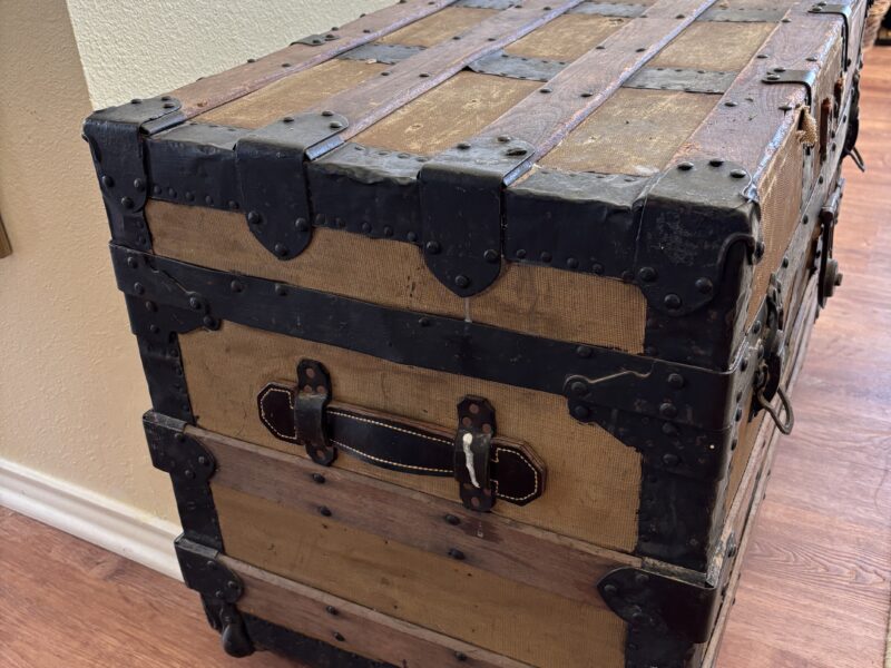Antique Steamer Trunk 30" x 22" x 18"