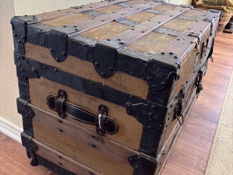 Antique Steamer Trunk 30" x 22" x 18"