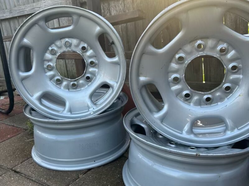 Lot of 4 GMC Sierra 2019 Tire Rims Accuride 17 X T V2J
