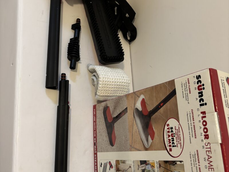 New Scunci Floor Steamer Kit - for Parts