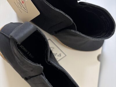 St. John's bay Burkley Black 6.5M Women's