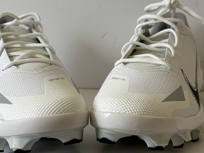 Nike Trout baseball Cleats white and Gray size 12