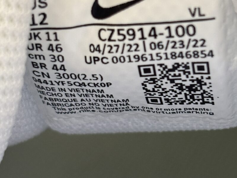 Nike Trout baseball Cleats white and Gray size 12