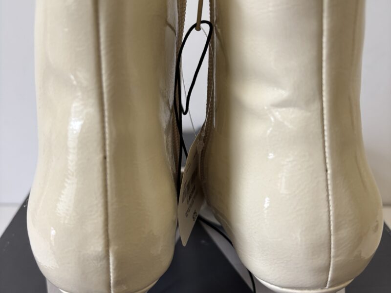 Worthington Marsten Cream size 6M heels memory foam