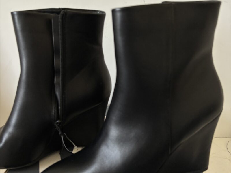Worthington Padley Black Women's size 9.5M