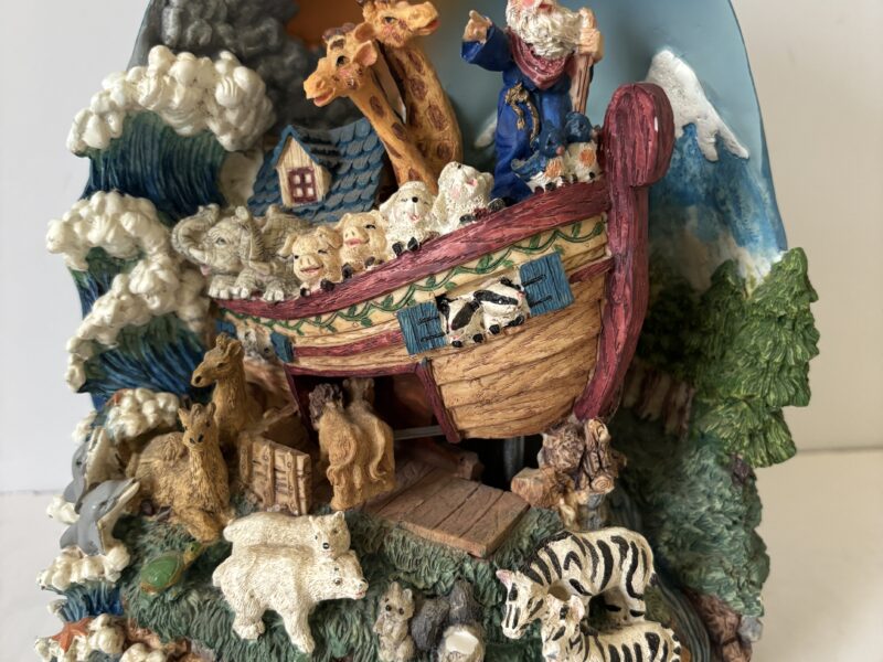 Noah's Ark musical animated figurine