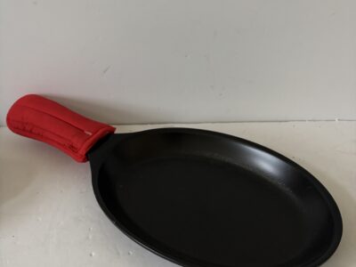 New oval fajita serving pan