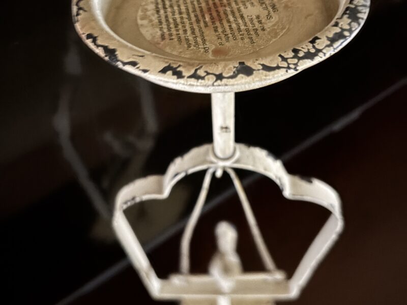 Bird on a Perch / Swing Shabby Metal candle holder