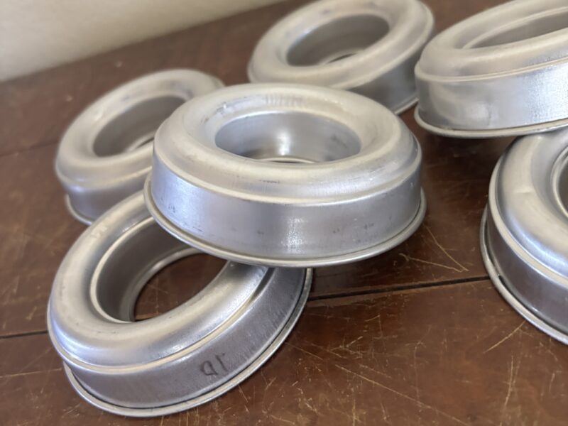 Lot of 6 aluminum doughnut molds