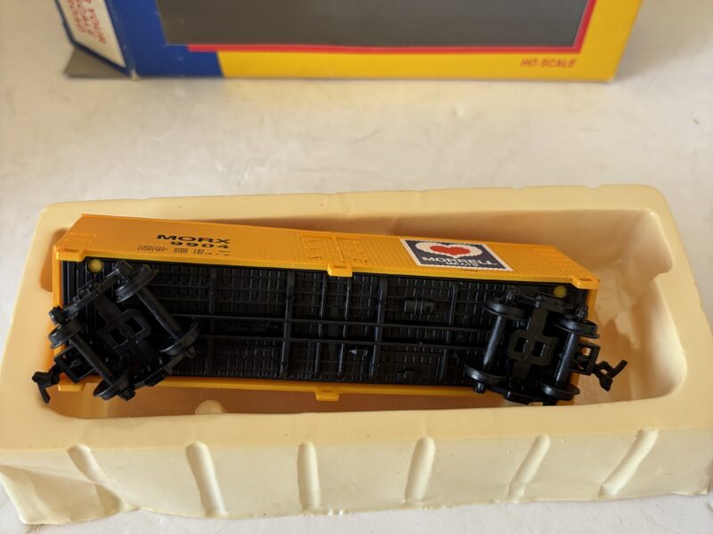 Life Like Train freight car Morrell Meats HO Scale in box