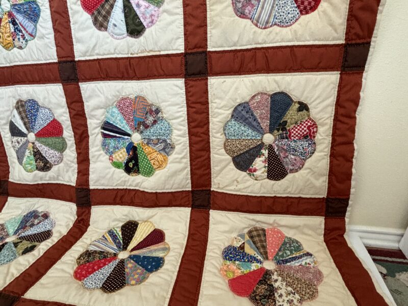 Quilt Dresden plates