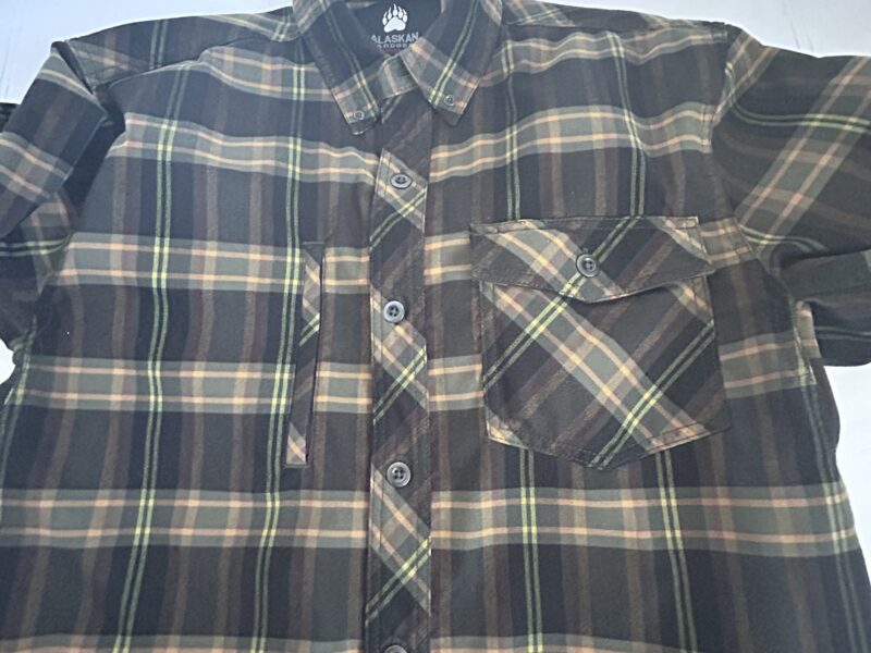 Preowned men Alaskan HeadGear by Duluth Trading Co. long sleeve plaid shirt M