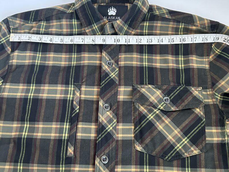 Preowned men Alaskan HeadGear by Duluth Trading Co. long sleeve plaid shirt M