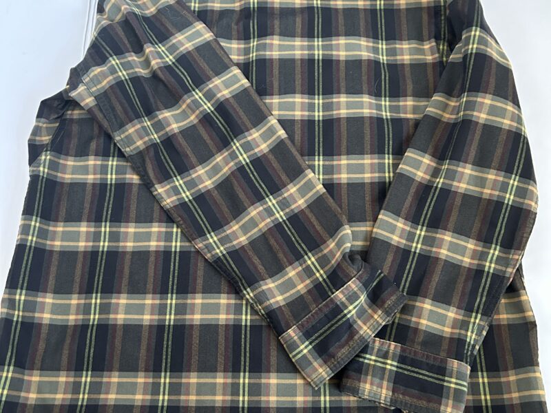 Preowned men Alaskan HeadGear by Duluth Trading Co. long sleeve plaid shirt M