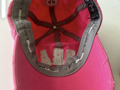Robin Ruth OBA hat Adjusta