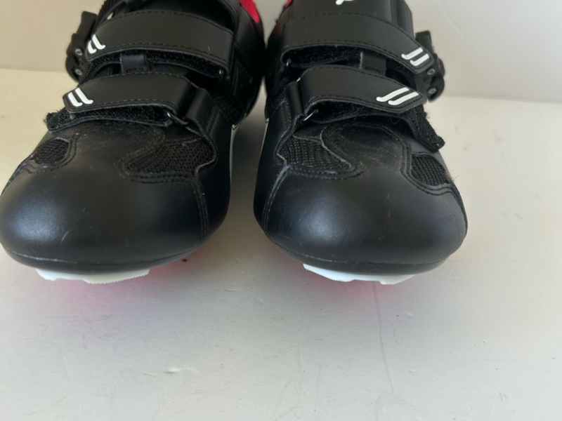 Peloton cycling shoes size 37 US 7