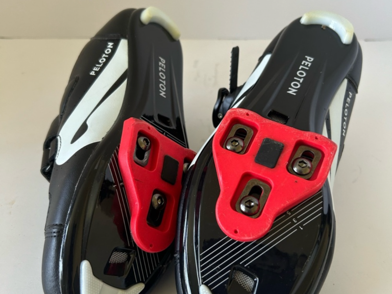 Peloton cycling shoes size 37 US 7