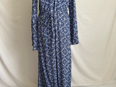 Lulus Long sleeve dress midi size S