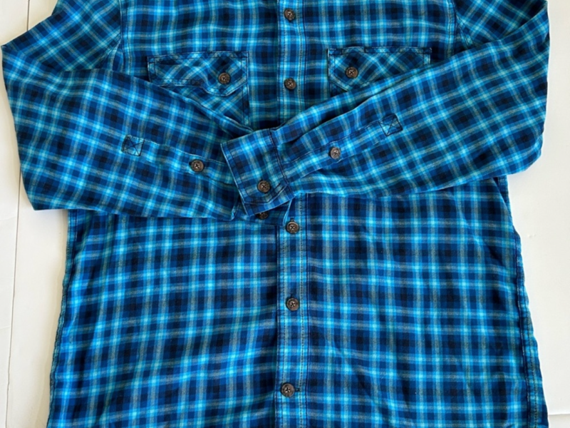 Duluth Trading Co. men long sleeve shirt Medium