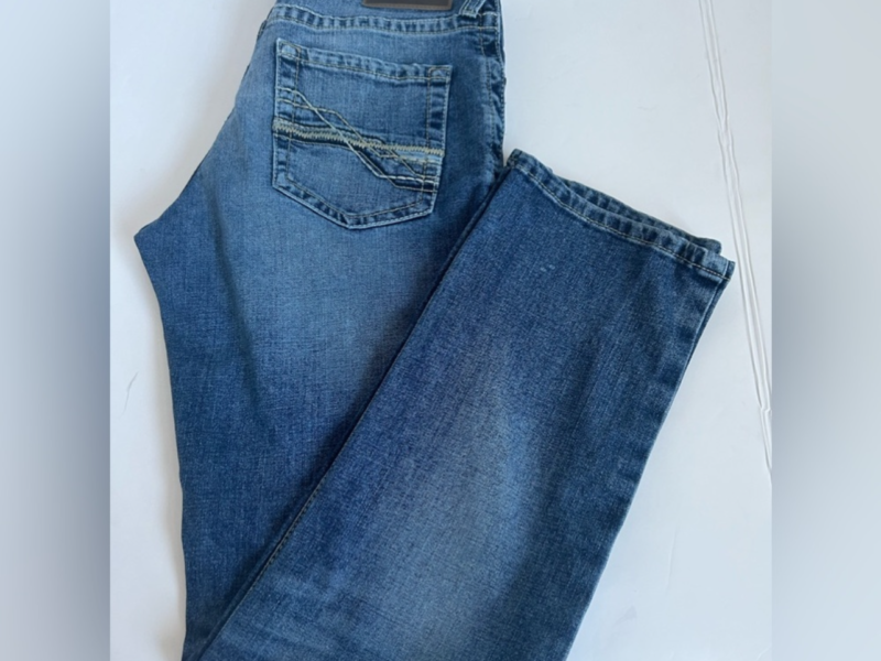 Ariat men relaxed straight leg denim pants 33/32