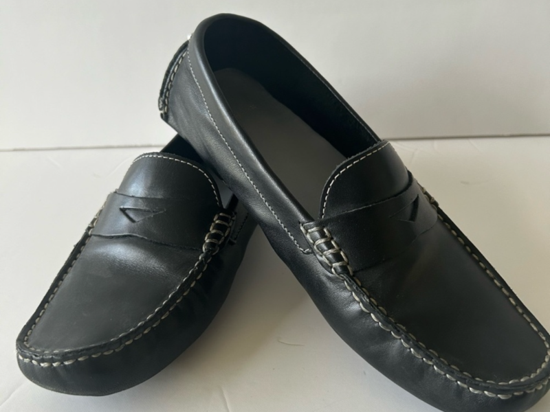 Cole Haan women loafer size 6 1/2 B