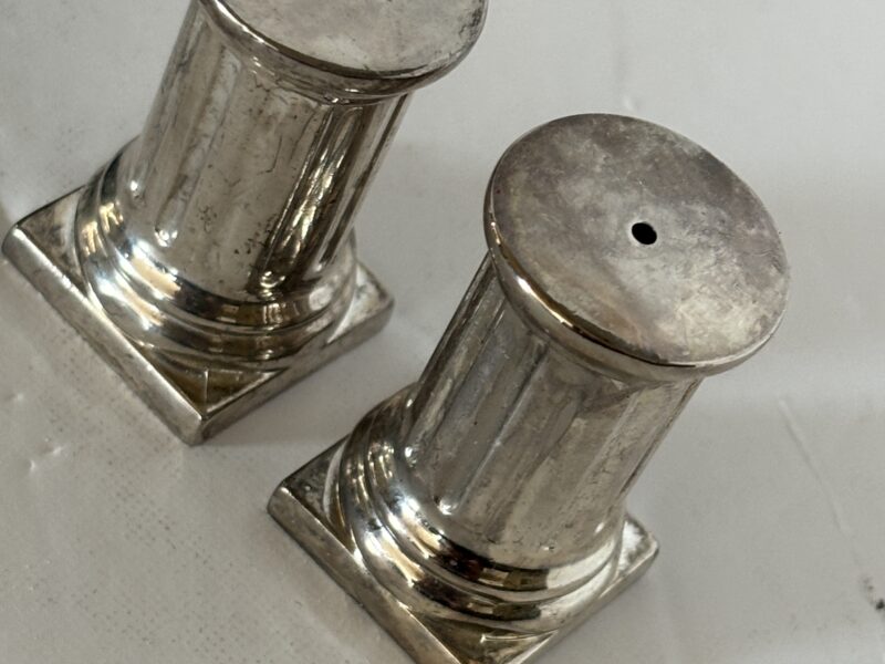 Alfred E Knobler Hongkong Silverplate column salt & pepper shakers in box