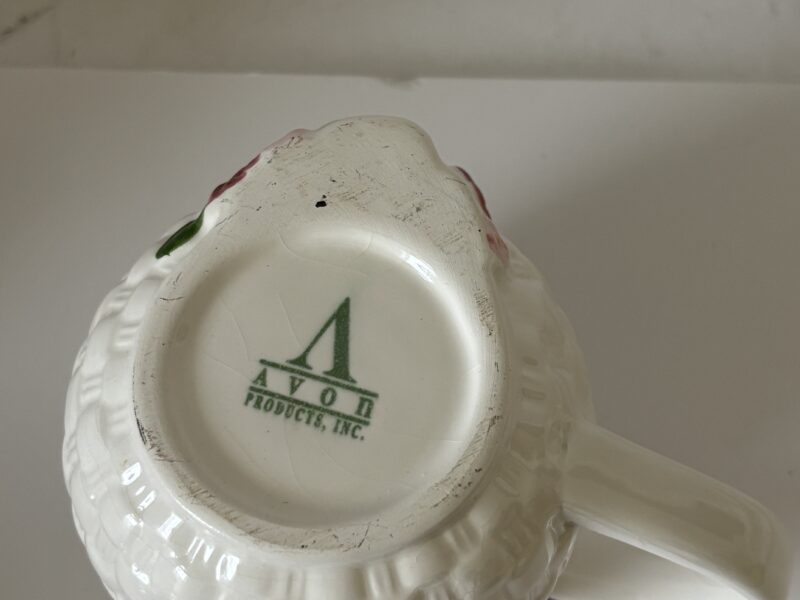 Avon vintage Easter Bunny Rabbit collector's mug
