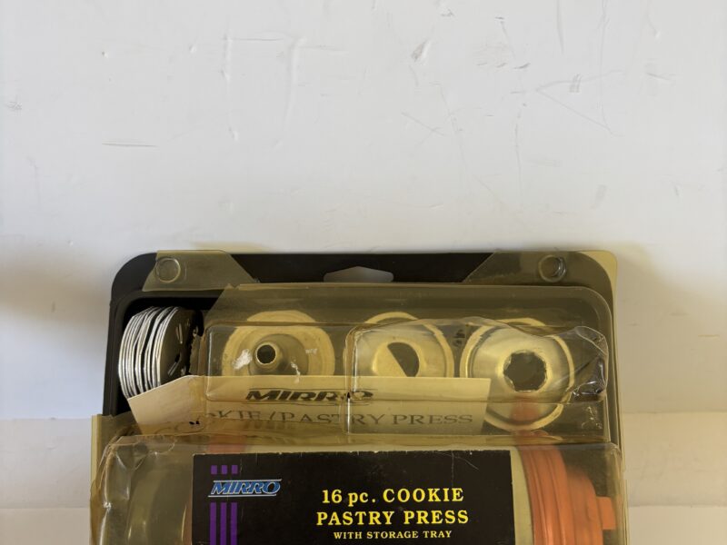 Vintage Mirro Aluminum Cookie pastry press set hors d'oeuvres