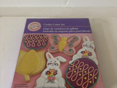 New cookie cutter set Wilton - bunny rabbit butterfly fllower tulip
