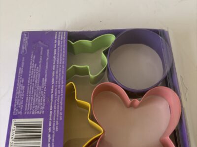 New cookie cutter set Wilton - bunny rabbit butterfly fllower tulip