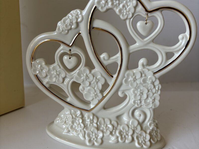 Floating Hearts wedding cake topper table decor by Lenox