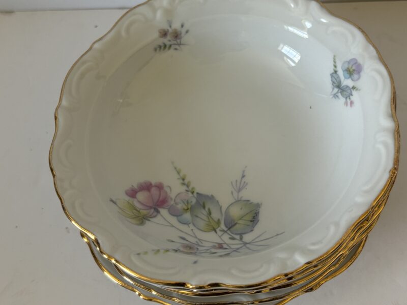 Bavarian Winterling berrie bowl dessert bowl floral with gold edge