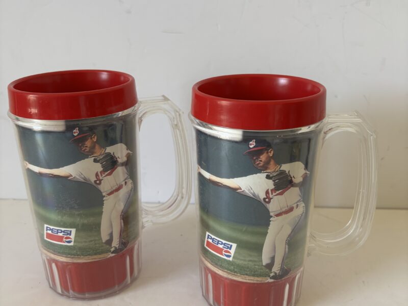 MLB Cleveland Indians #9 Carlos Baerga collector mug