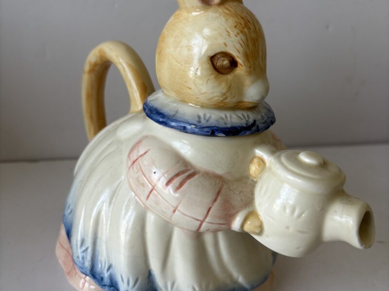 Bunny rabbit watering figure teapot