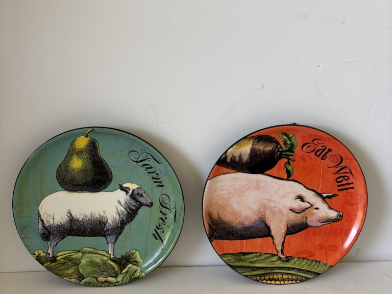 Pair of Farm Fresh Style Decorative 8" plates wall hanging