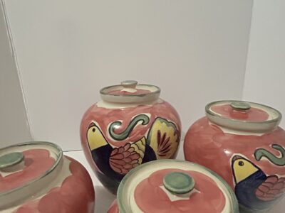 Set of 4 American pottery jars with Lids