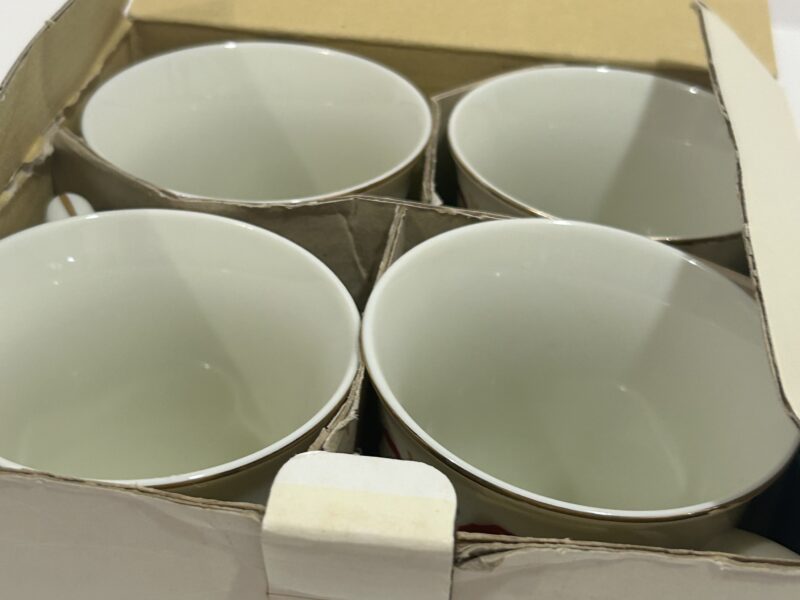 Classic Traditions set of 4 mugs cranberry hill