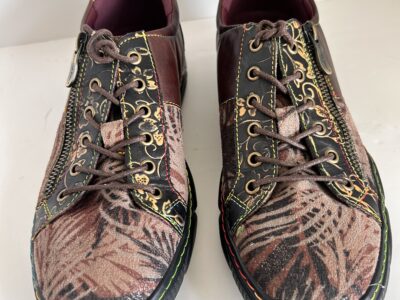 L'ATISTE Brown and Black Leather Sneakers with Distinctive Design 8.5
