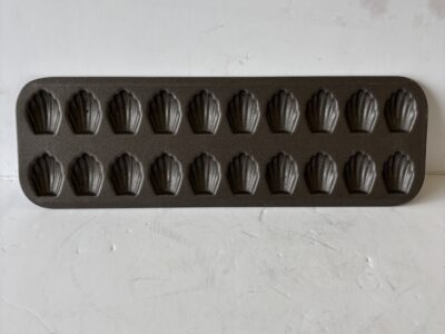 Madeline Seashell shaped cookie or candy mold 20-cavity mold
