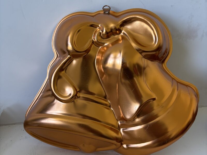 Twin bells copper mold hanging decor for kitchen