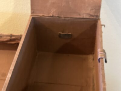 Antique steamer trunk with tray insert