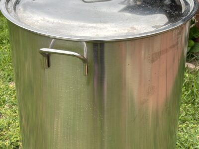 SOLD Bayou Classic 82 qt stainless steel pot with basket plus accessories