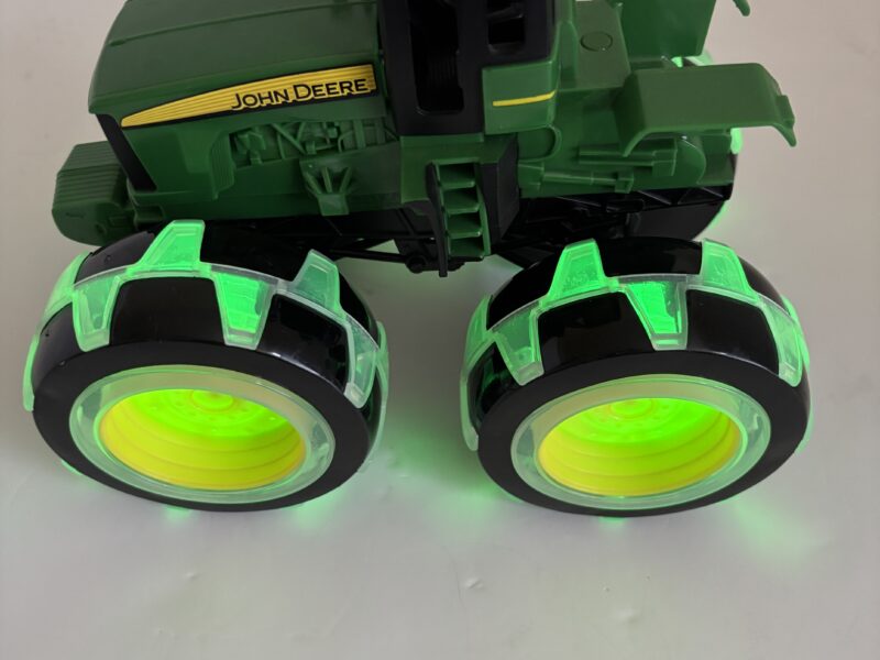 John Deere Toy Tractor with Light Up Wheels