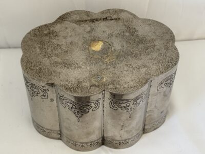 Vintage Silverplate Godinger oval trinket or jewelry box with lid